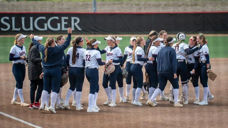 USI Softball lands top-15 team GPA and 18 NFCA scholar-athlete honors