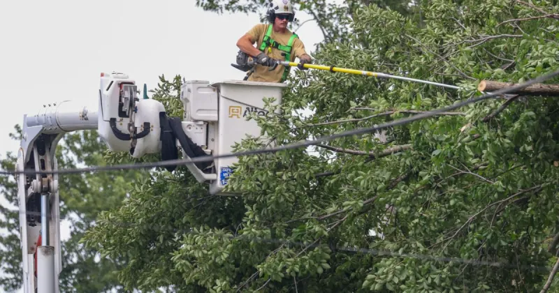 NIPSCO releases community-specific restoration times as power outages continue
