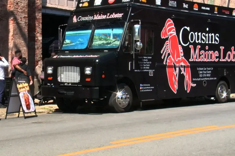 Cousins Maine Lobster Returns to Evansville Area in August