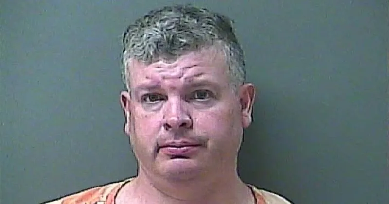 Democrats call on Porter County judge to resign following OWI, allege special treatment