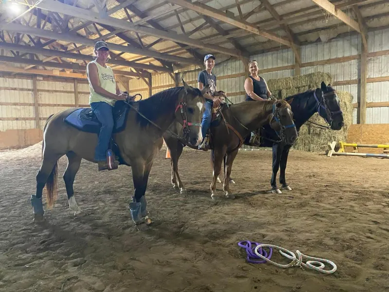 Adult Horse Camp Offered in Evansville
