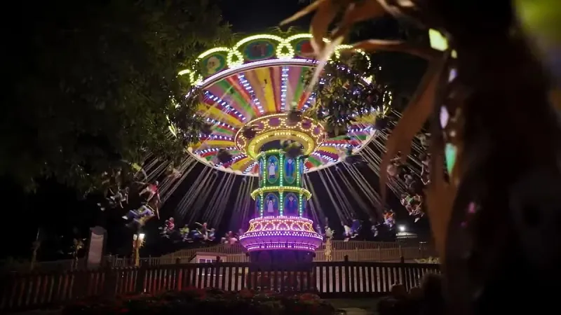Vote for Holiday World's Happy Halloween Weekends