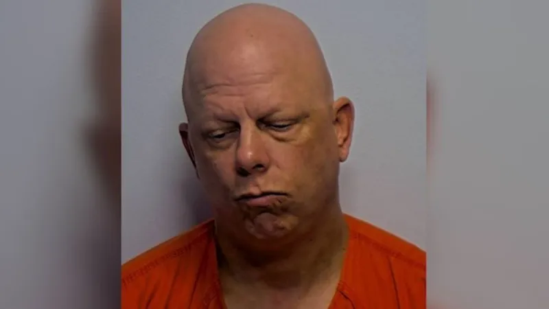 Valparaiso man faces list of drug charges after throwing meth out of vehicle, ISP says