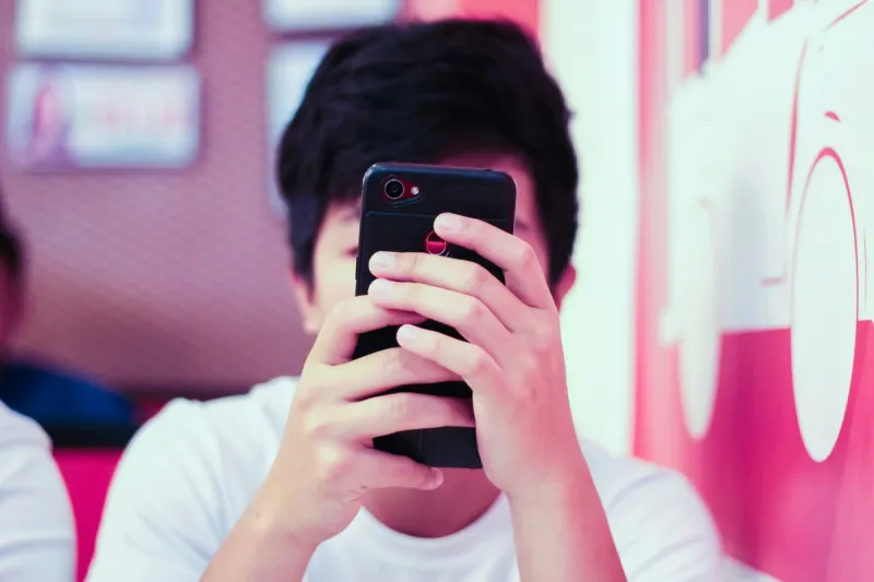 Facebook and Instagram Are About to Look Different for KY Teens