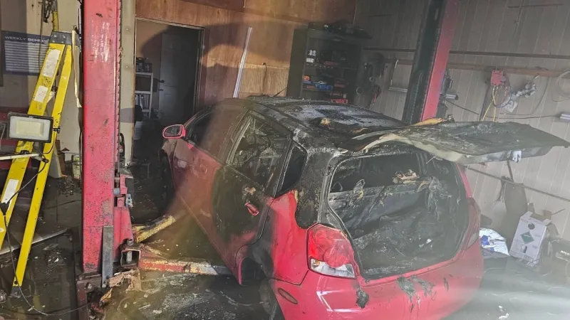 No injuries after vehicle fire damages autobody shop on State Road 19