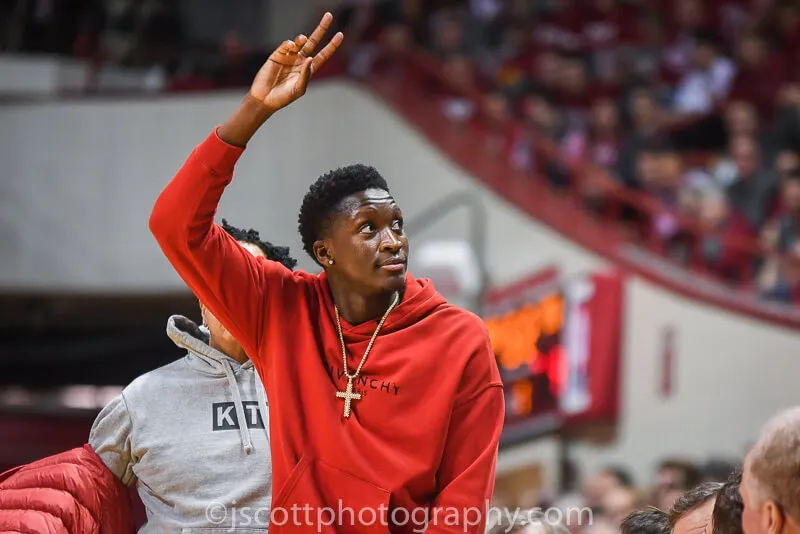 In an open letter, former IU basketball star Victor Oladipo asks NBA teams for another chance