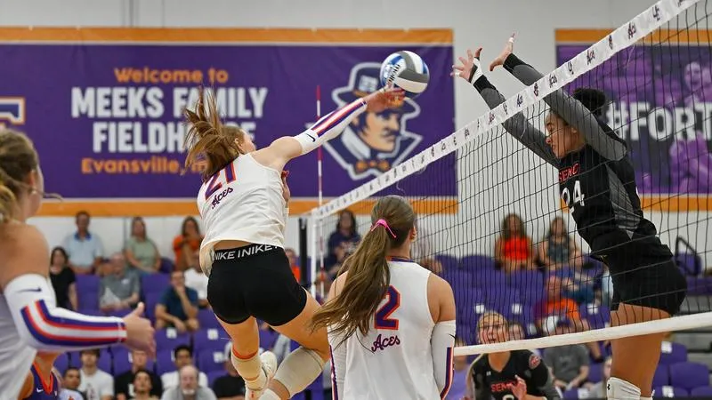 UE volleyball falls to SEMO in home opener