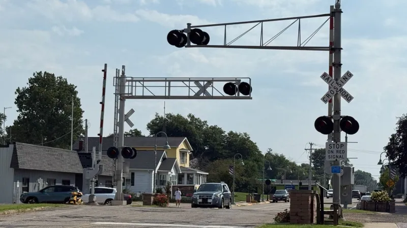 Bridgman railroad crossing causes concerns in community