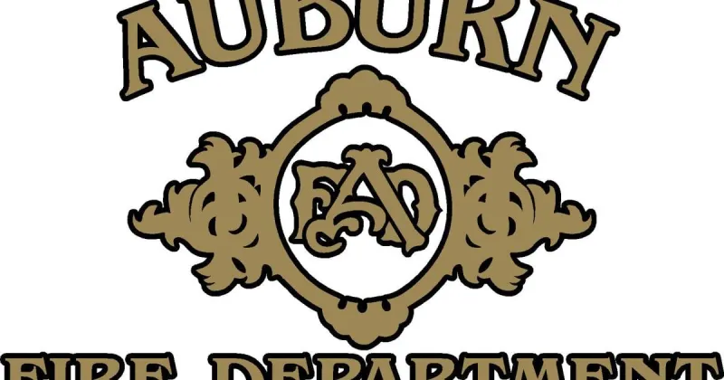 Fire damages Auburn homes, vehicles