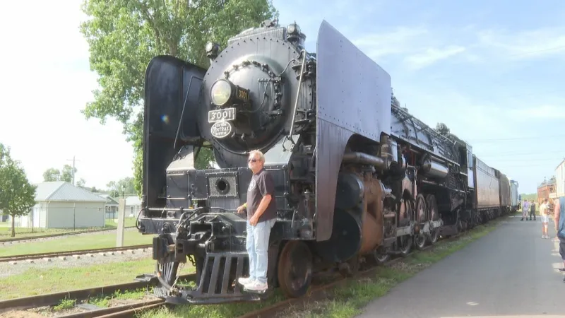 'The Mohawk' steam locomotive leaves Elkhart for major restoration