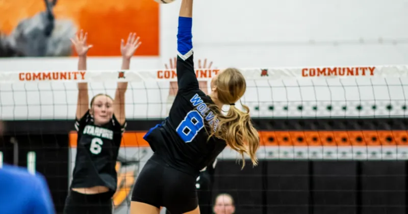 As Boone Grove volleyball's Brooklyn Gluth takes step forward, so does her team