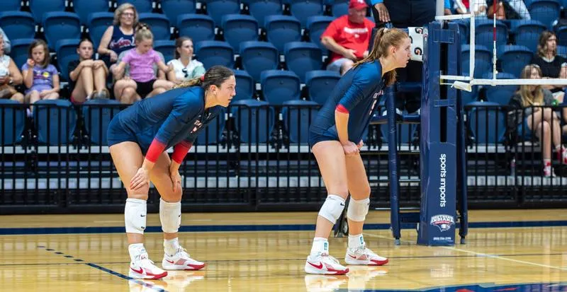 USI battles hard against Xavier on the road