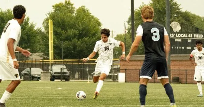 Men's soccer earns 3-2 road win at Walsh