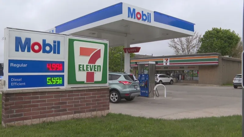Labor Day weekend brings record high for gas prices