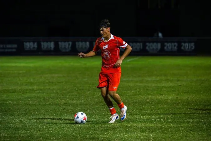 Men's Soccer Drops 1-0 Decision to No. 21 Louisville