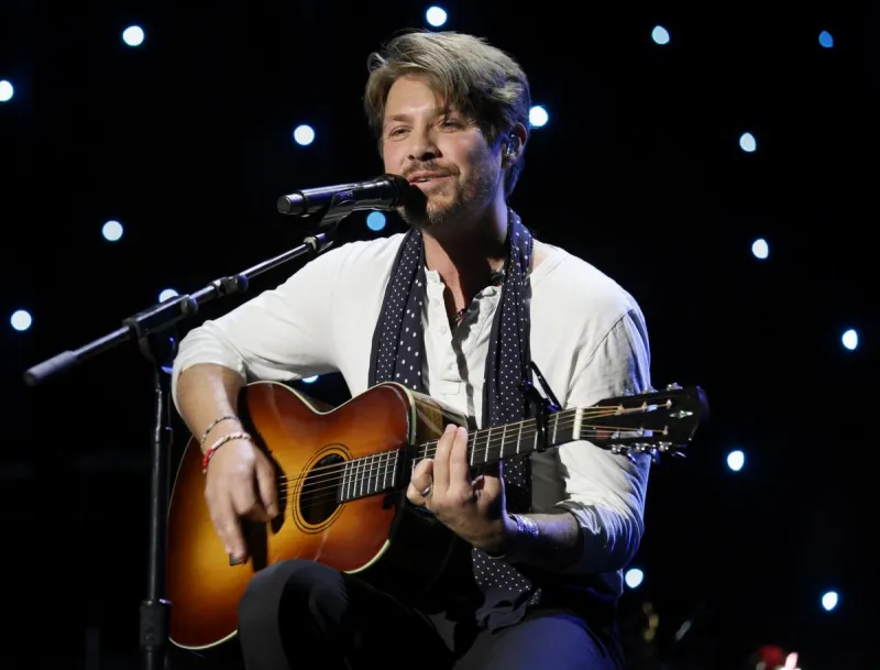 Hanson's 'MMMBop' Just Got a 2026 Makeover Nobody Saw Coming