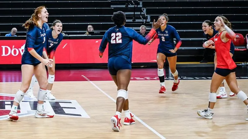 USI Volleyball opens the weekend with a win over YSU