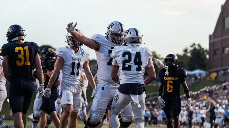 Stephany Forces Three Turnovers, Bulldogs Down Franklin 52-0
