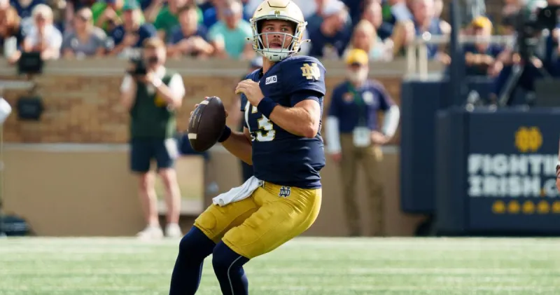 CJ Carr helps No. 3 Notre Dame trounce Rice