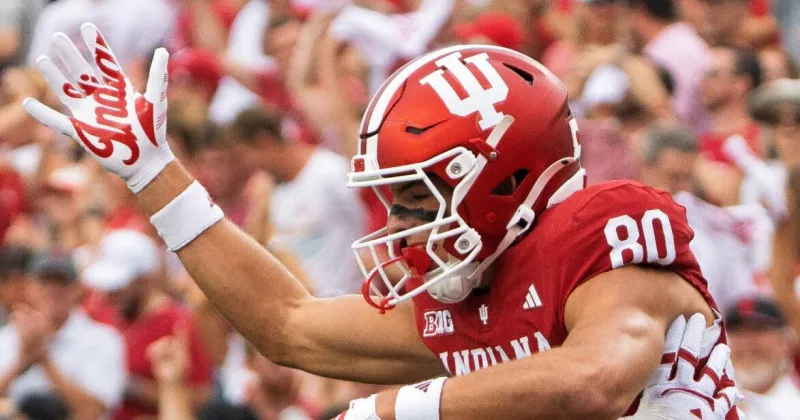 Charlie Becker scores 3 TDs in No. 5 Indiana's rout of Howard