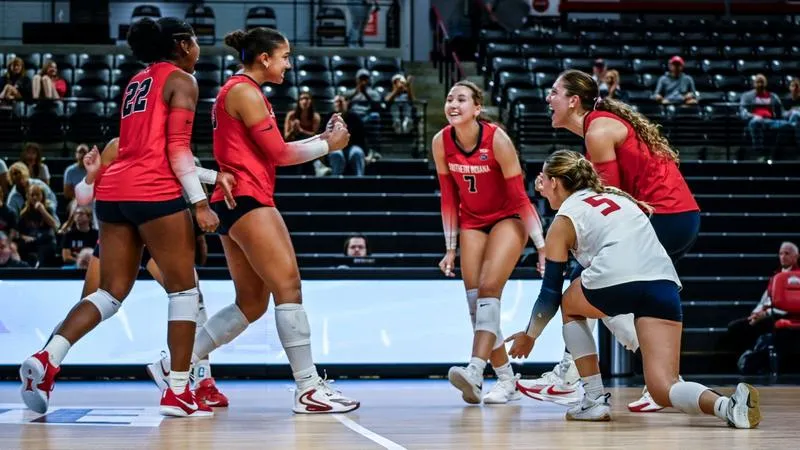 USI Volleyball wins a five-set thriller to close out the Sports Imports Classic