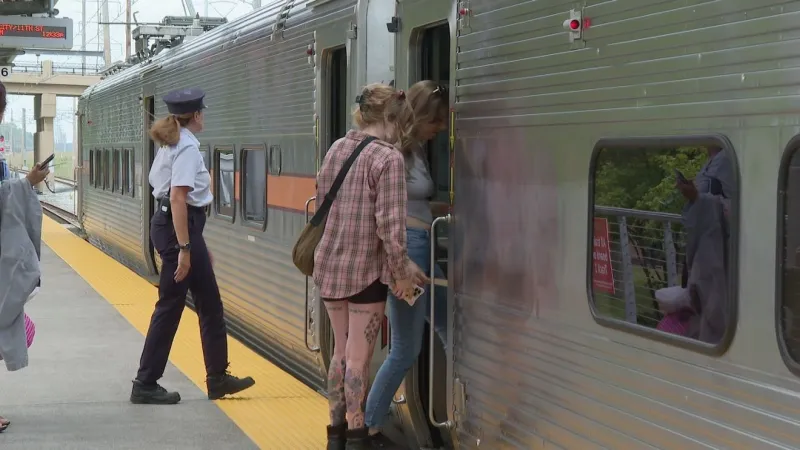 South Shore Line reduces cars amid construction in downtown Chicago