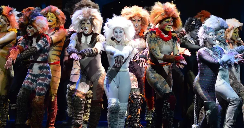 A Dance-Centric Premiere and a 45-year Celebratory Revival
