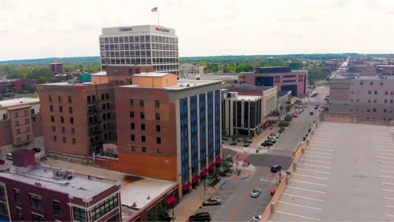 South Bend mayor Mueller signs executive order banning confidentiality agreements on data centers