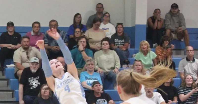 Lakewood Park girls volleyball sweeps Knights
