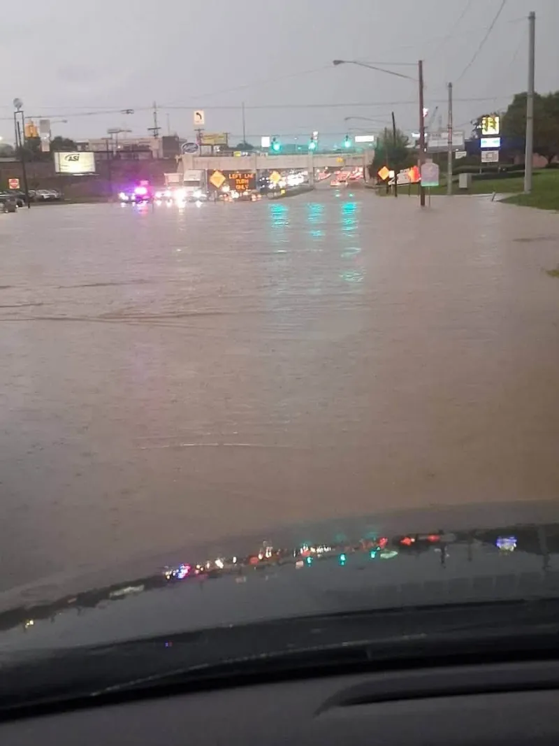 HEAVY RAIN BRINGS STREET FLOODING TO RICHMOND