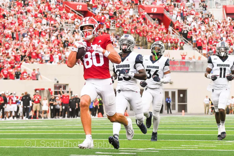 Game preview: IU football to conclude non-conference play against Western Kentucky