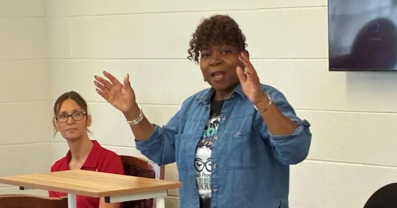 Seminar focuses on suicide warning signs, prevention strategies