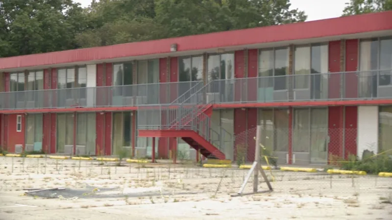 Only on 22: Demolition preparations underway for Red Rock Inn in Plymouth