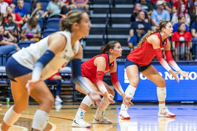 USI Volleyball kicks off OVC play at Eastern Illinois