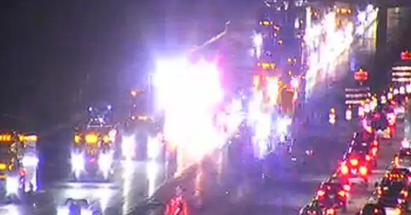 Crash closes 2 westbound Interstate 94 lanes near Chesterton