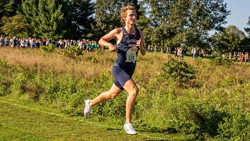 Nolan flirts with record time to lead USI men at Mizzou