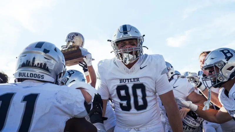Butler Downs Valparaiso 33-28 Marking Fifth Consecutive Hoosier Helmet Victory