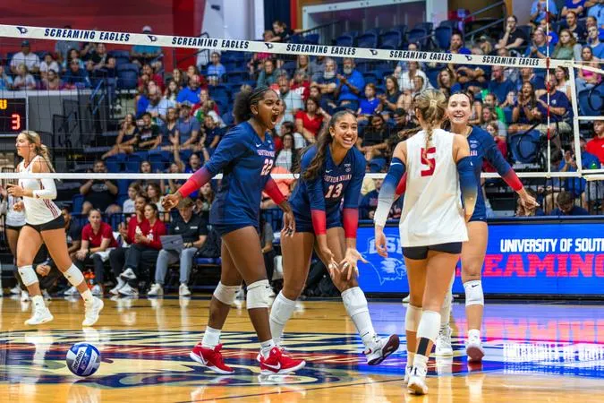 USI Volleyball splits OVC opener series at EIU