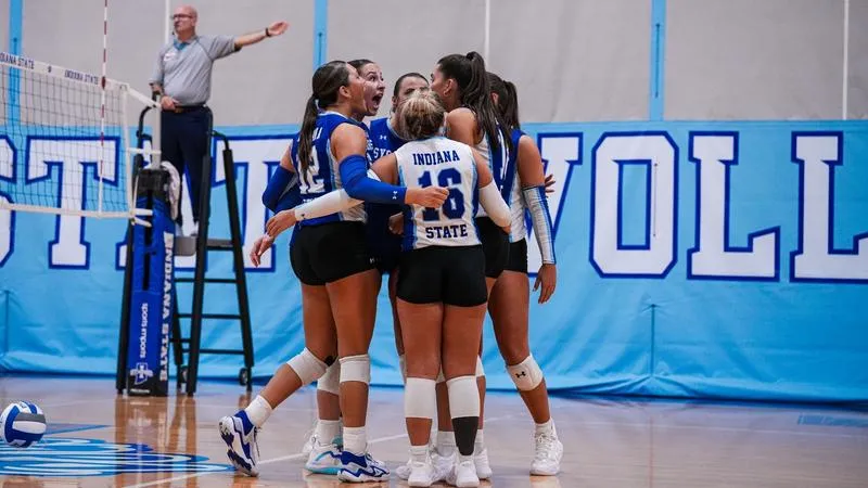 Salukis outlast Sycamores in Saturday three-setter