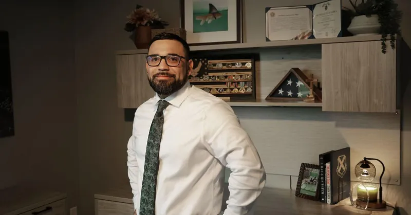 20 UNDER 40 | Steven Ruiz