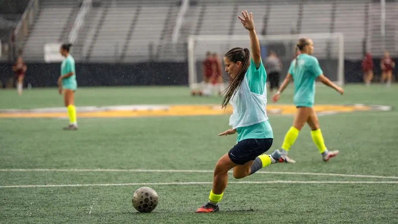 PREVIEW: Bulldogs Hit the Road for Matches at Seton Hall and DePaul