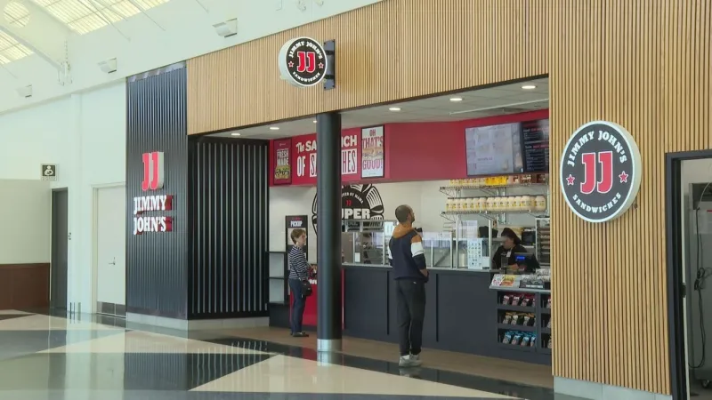 New food, drink options open at South Bend International Airport