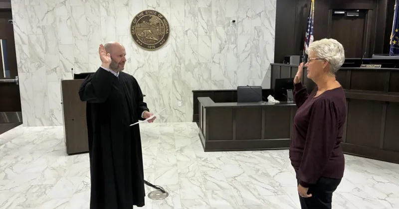 New CASA volunteer takes oath in Circuit Court