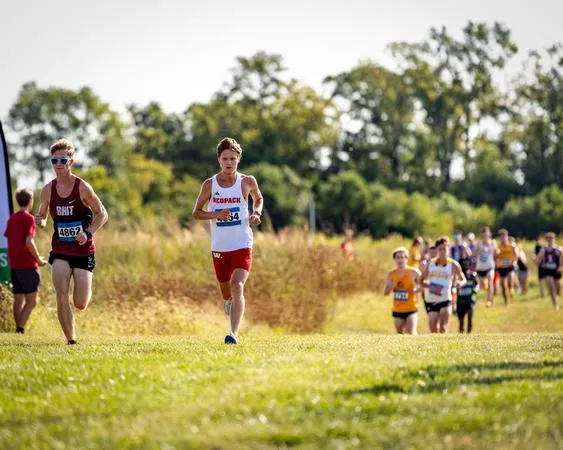 Vaught Leads Wabash at Greater Louisville Cross Country Classic