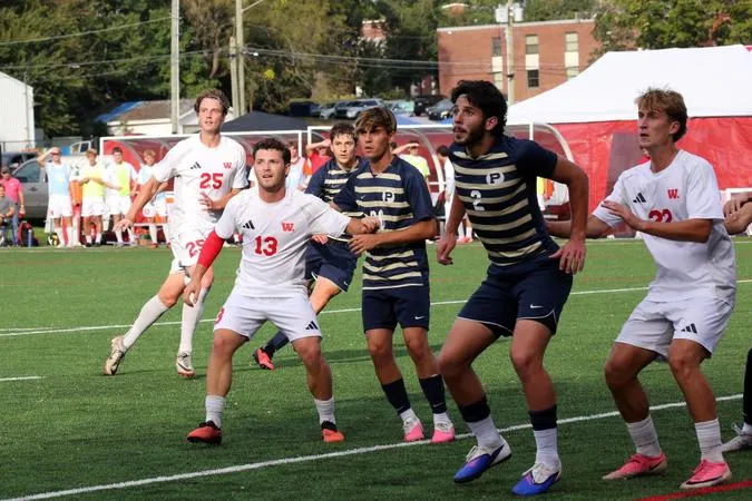 Simmons, Biggerstaff, Kinnaman Lead Wabash Past Oberlin in NCAC Opener