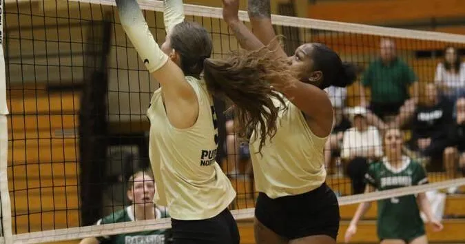 Volleyball drops straight-sets road match at Michigan Tech