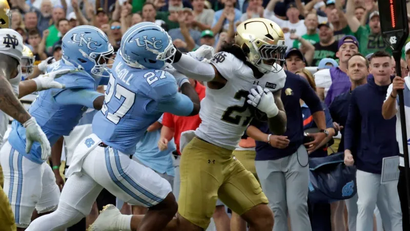 Carr, ground game help No. 3 Notre Dame push past North Carolina 37-26