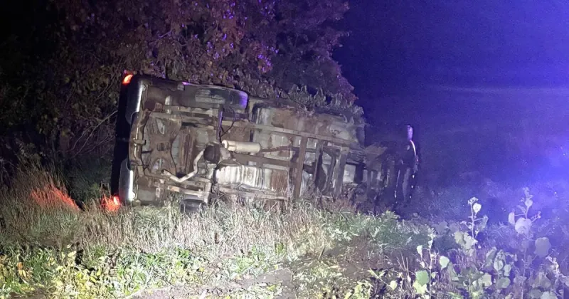 Garrett man, children injured in crash