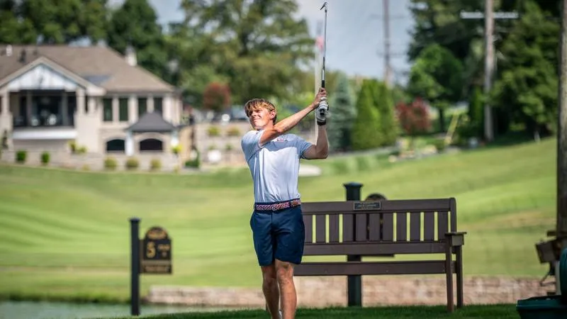 USI Men's Golf's Arnstrom-Bakker named Co-OVC Golfer of the Week