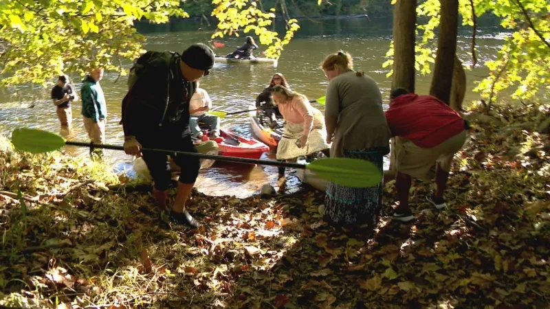 Pokagon Tribe welcomes NHBP tribe arriving by canoe, kayak